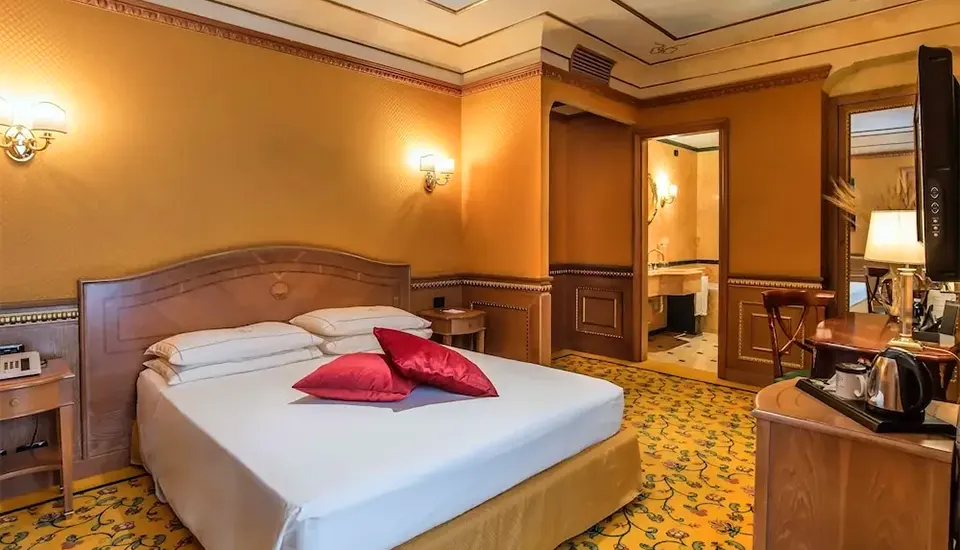 هتل ریور پالاس